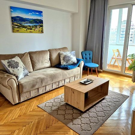 בוקרשט Traditional Romanian Apartments מראה חיצוני תמונה