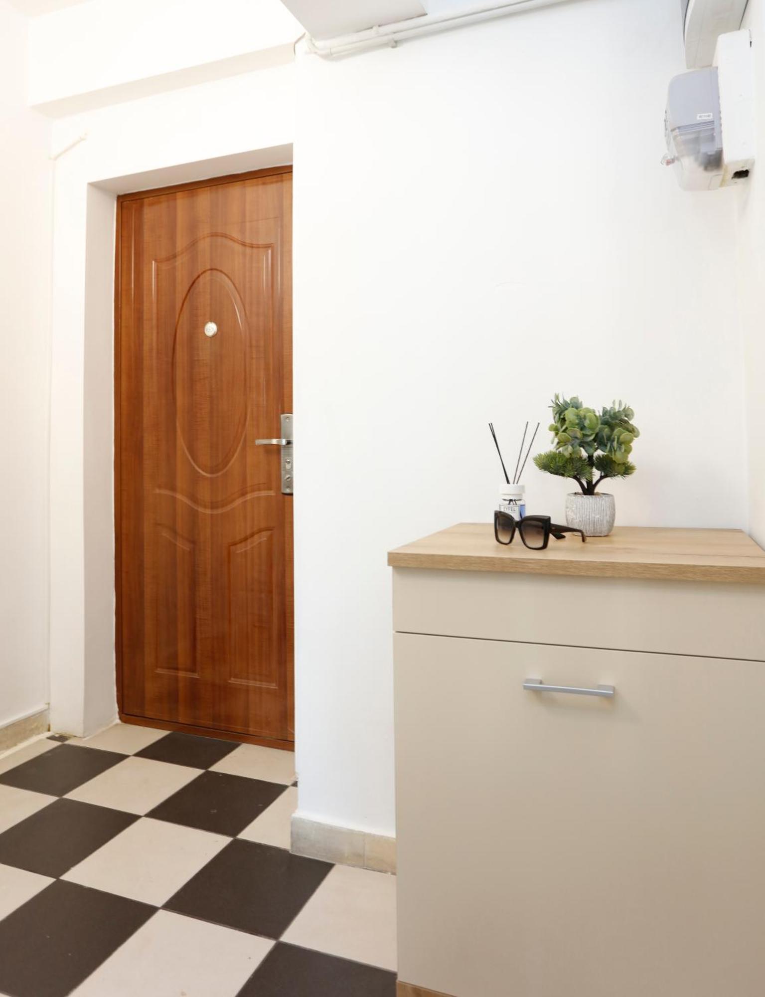 בוקרשט Traditional Romanian Apartments מראה חיצוני תמונה