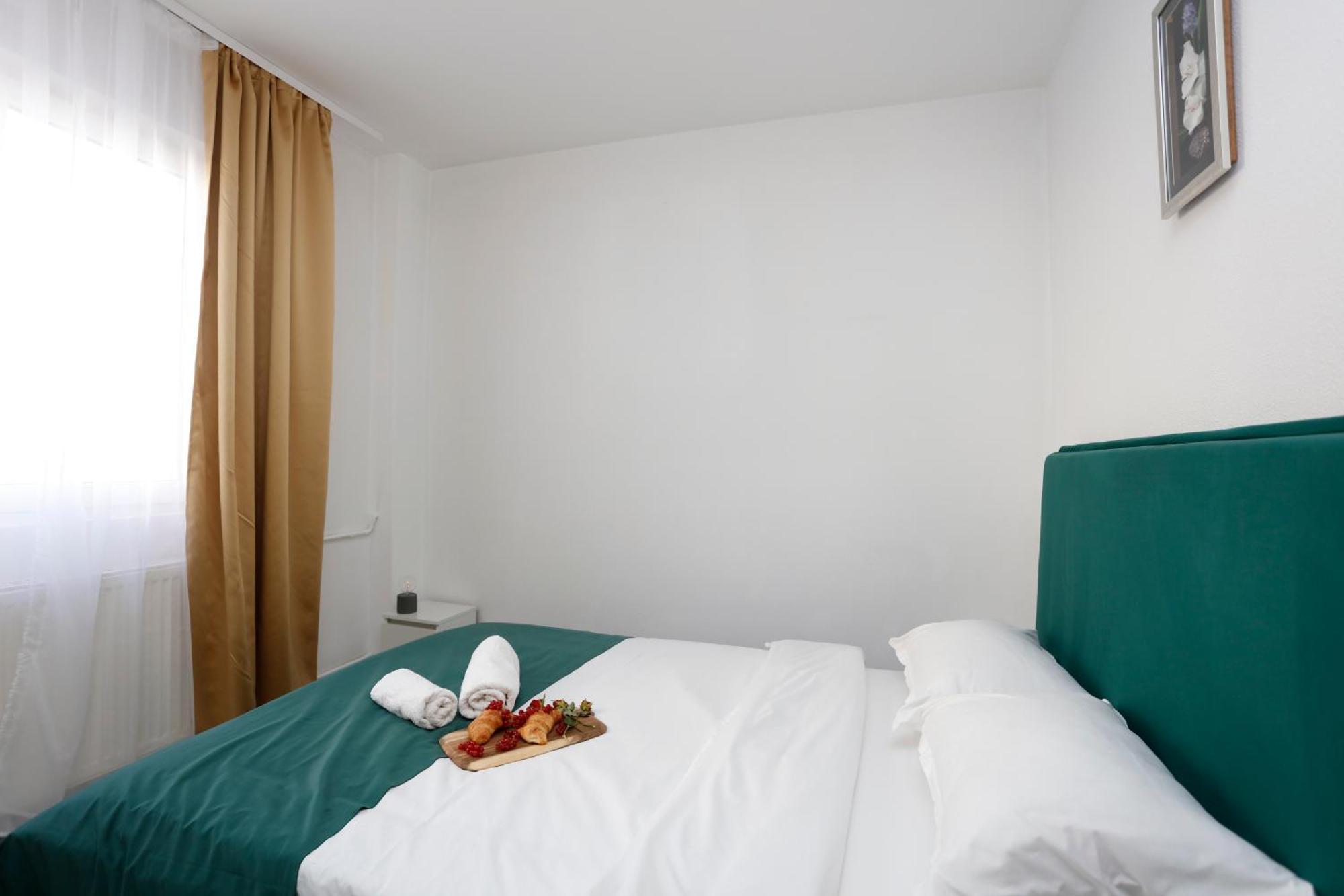 בוקרשט Traditional Romanian Apartments מראה חיצוני תמונה